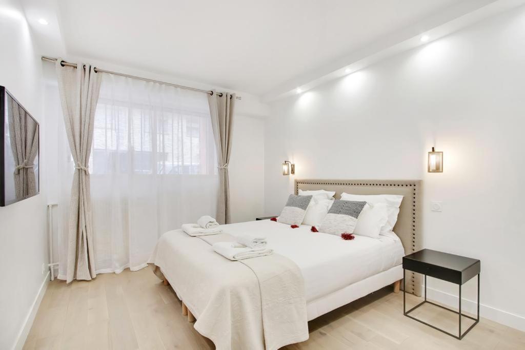 Trocadero/ Eiffel Tower - 3 Bedrooms- All New! Paris Exterior photo