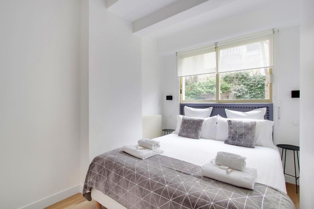 Trocadero/ Eiffel Tower - 3 Bedrooms- All New! Paris Exterior photo